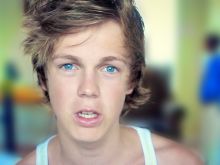 Caspar Lee