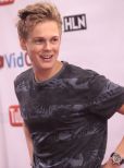 Caspar Lee