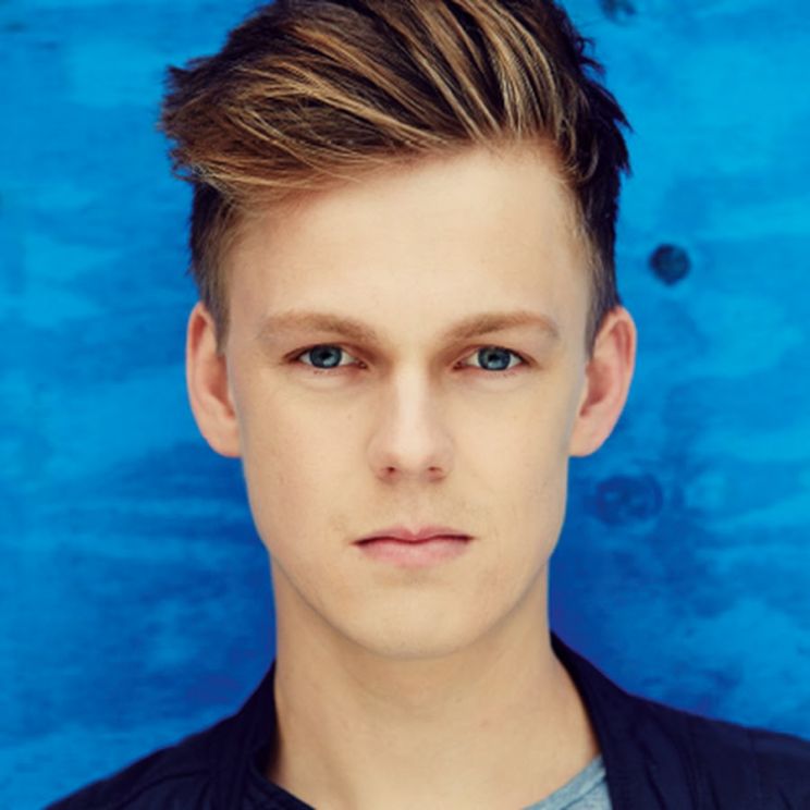 Caspar Lee