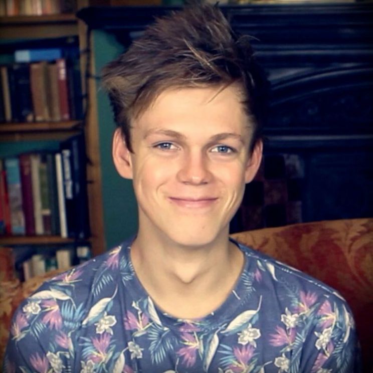 Caspar Lee