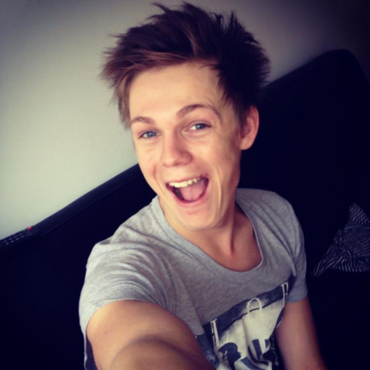 Caspar Lee