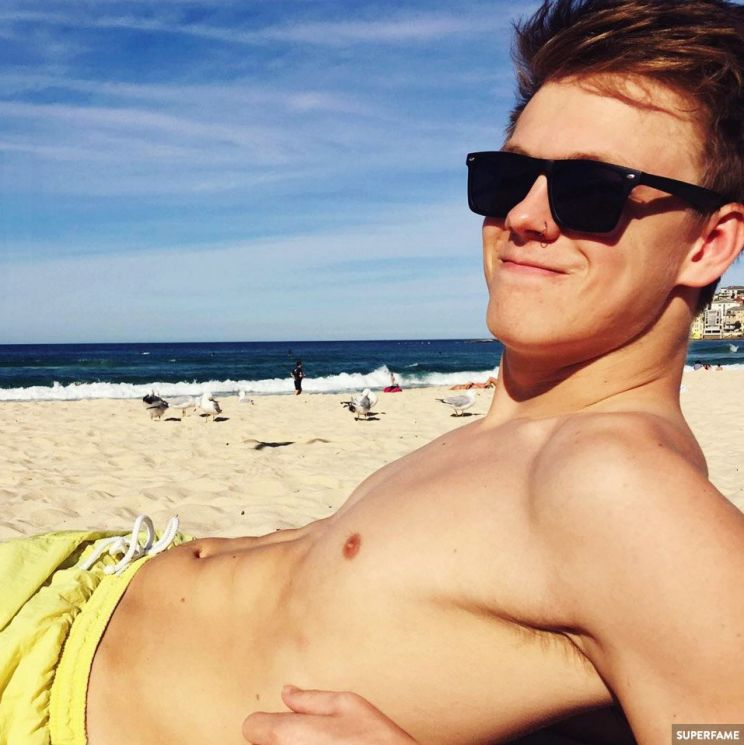 Caspar Lee