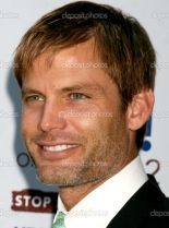 Casper Van Dien