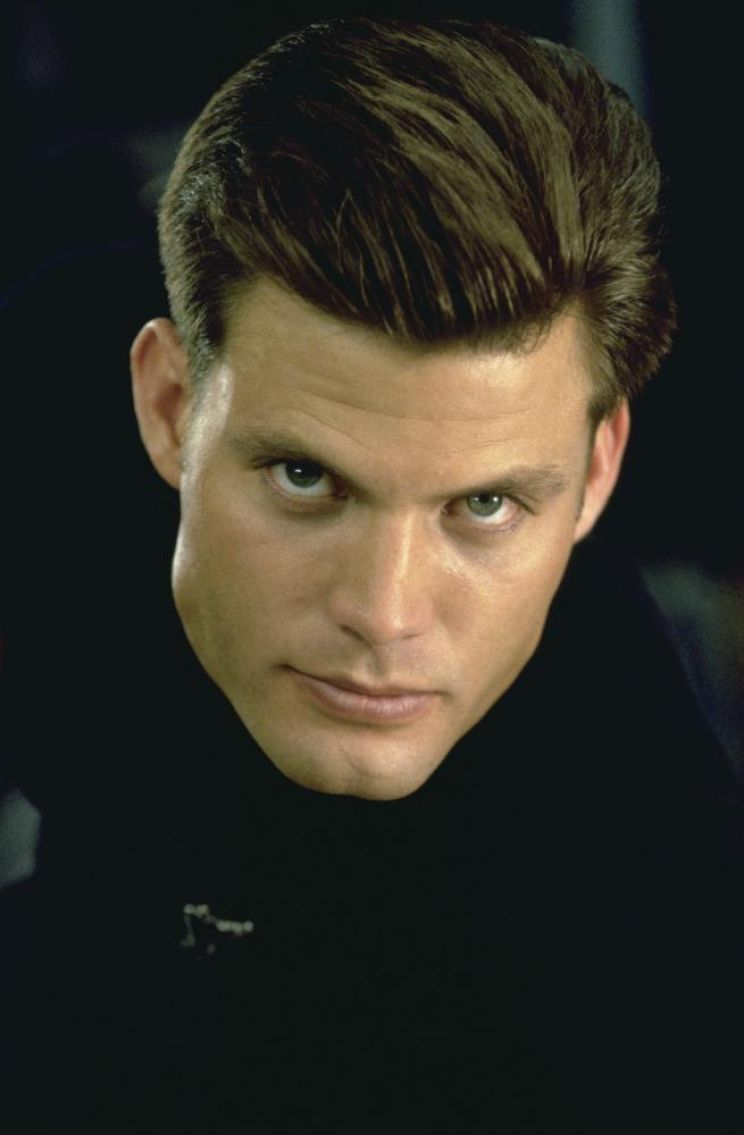 Casper Van Dien