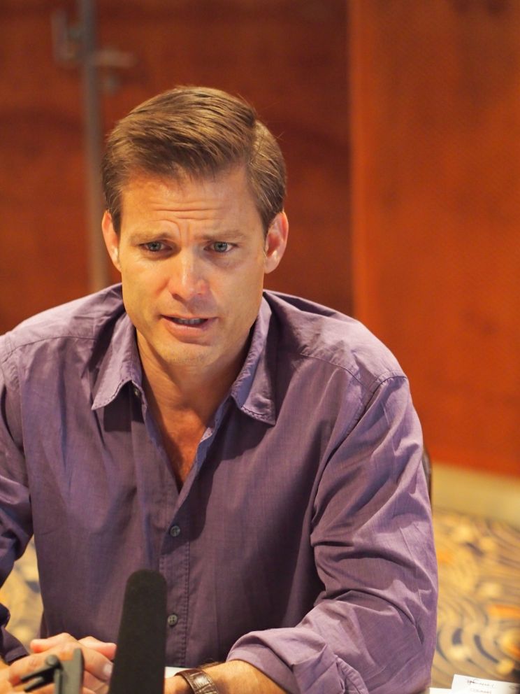 Casper Van Dien