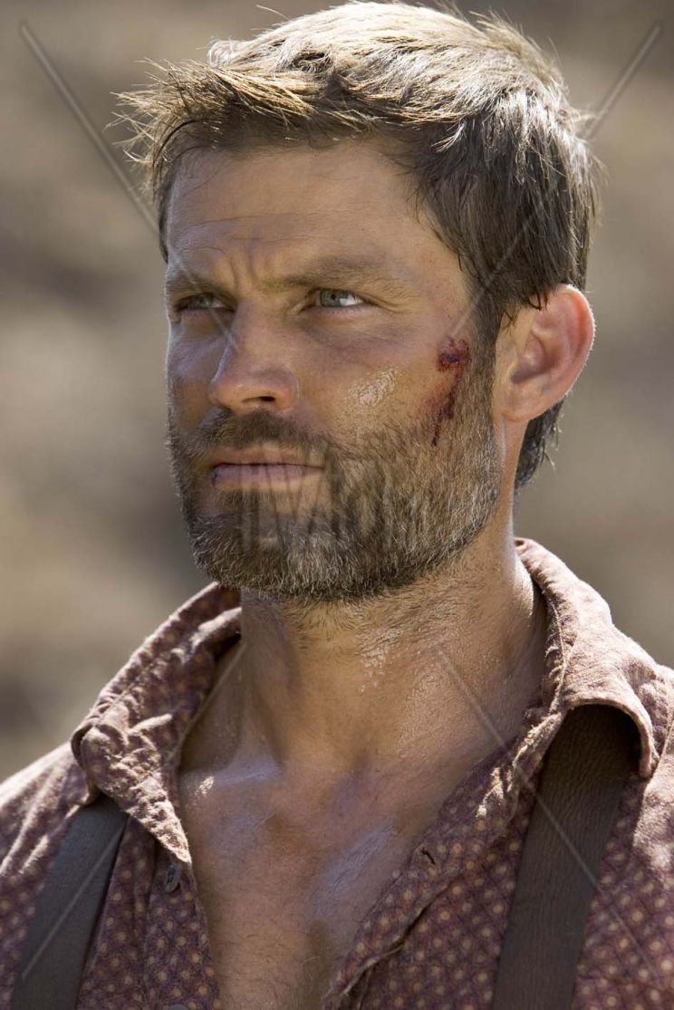 Casper Van Dien