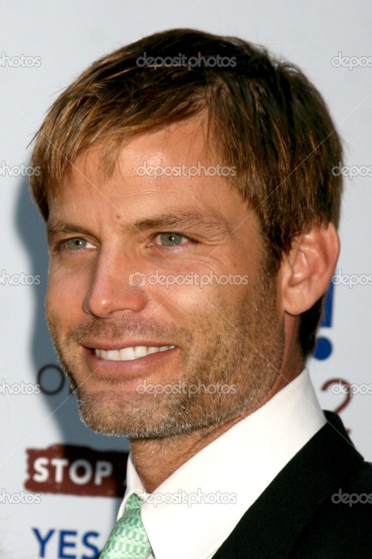 Casper Van Dien