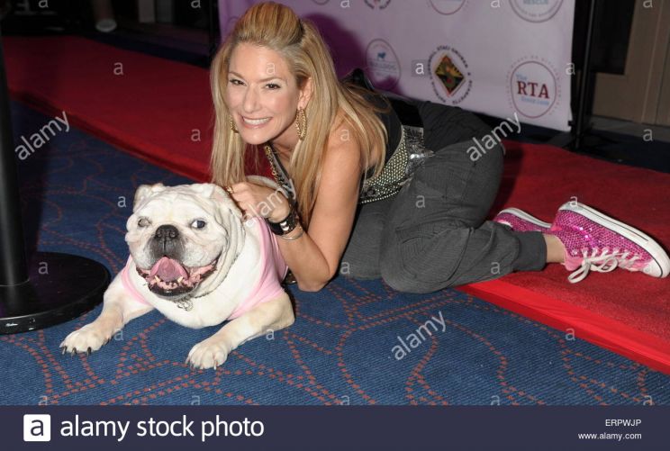 Cat Greenleaf