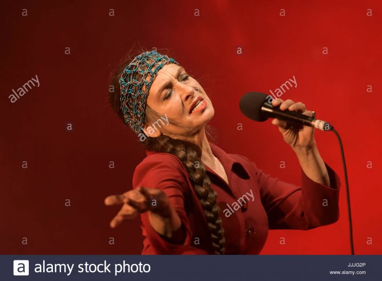 Catherine Ringer