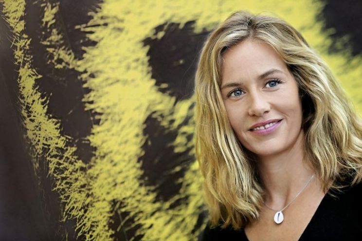 Cécile De France