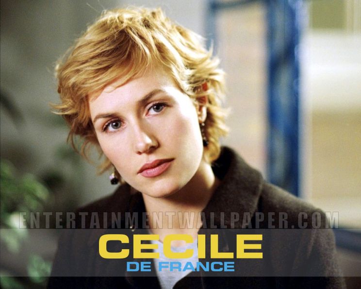Cécile De France
