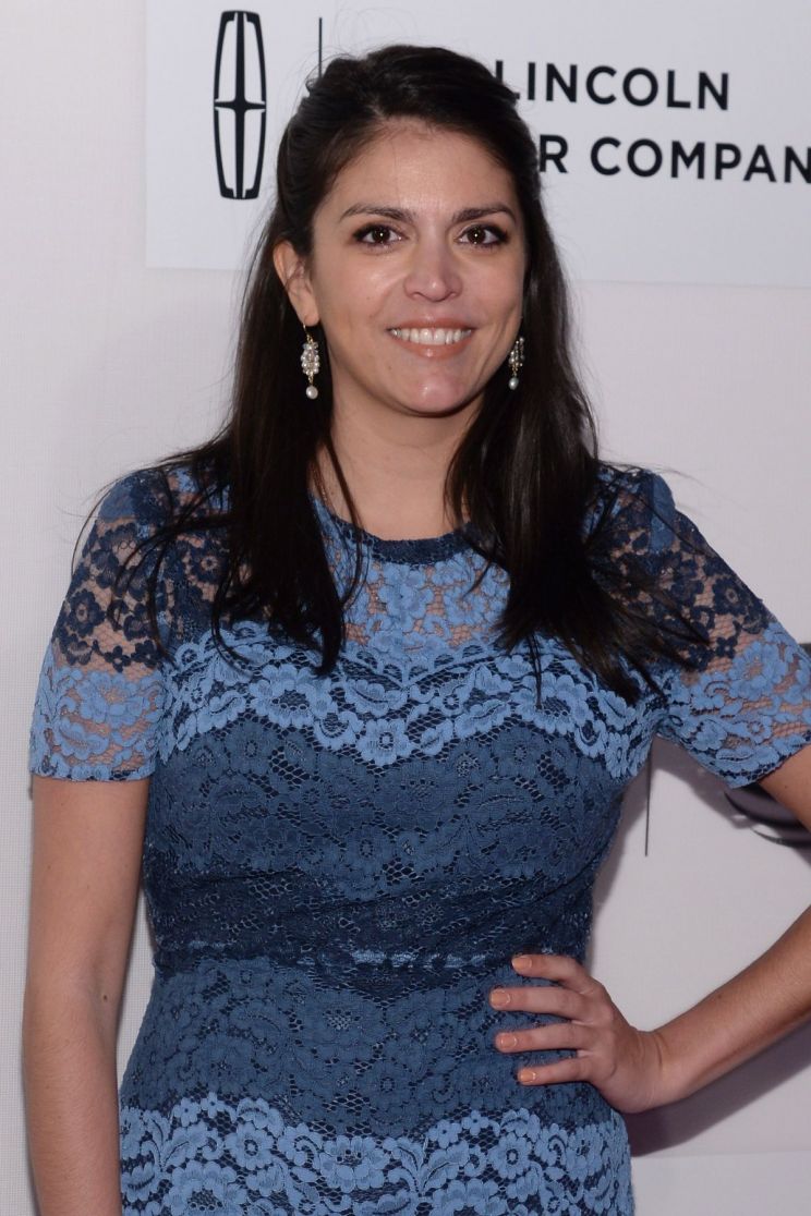 Cecily Strong