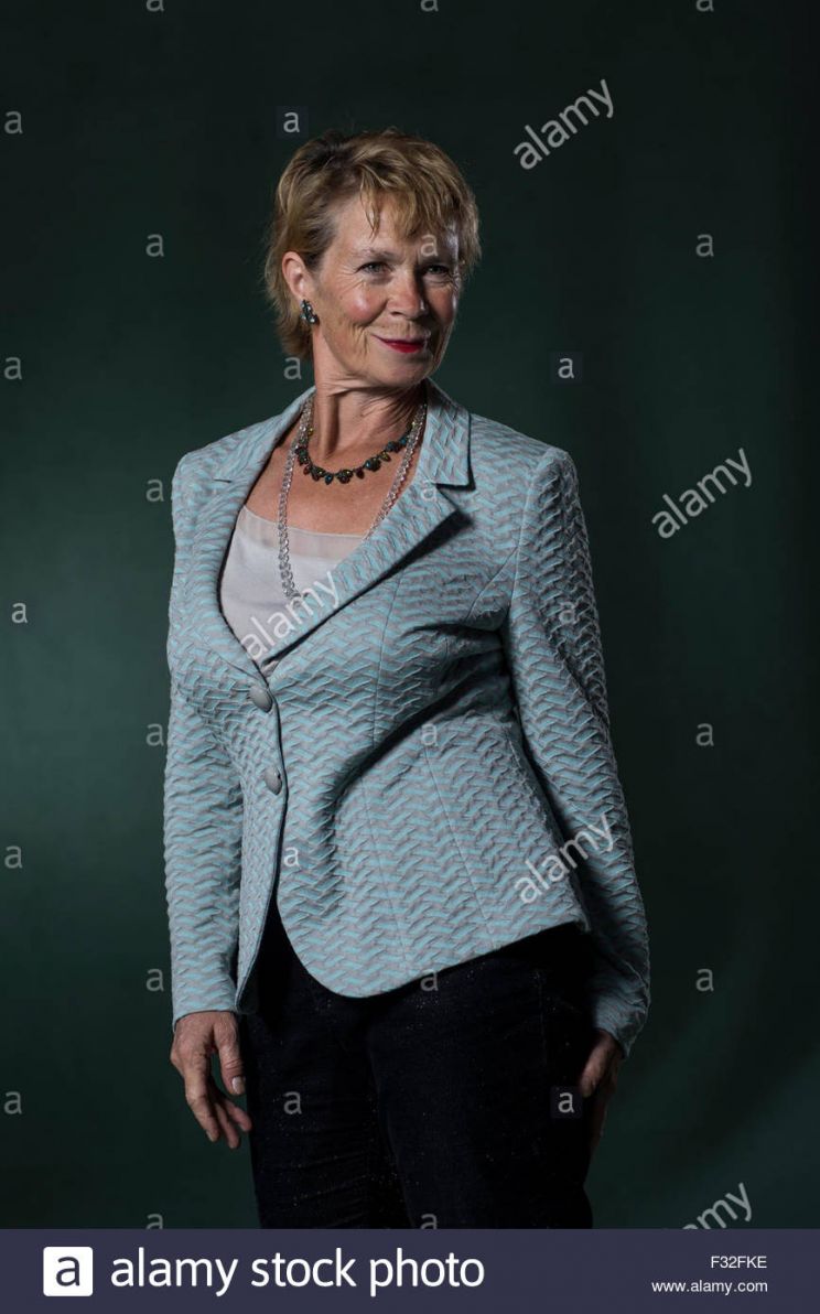 Celia Imrie