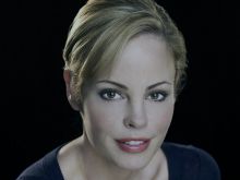 Chandra West