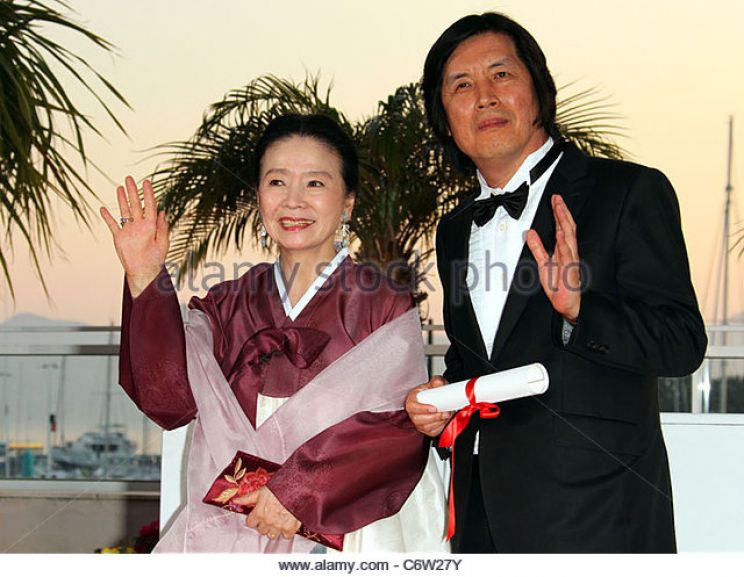 Chang-dong Lee
