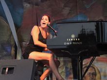 Chantal Kreviazuk