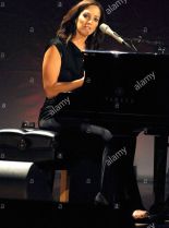 Chantal Kreviazuk