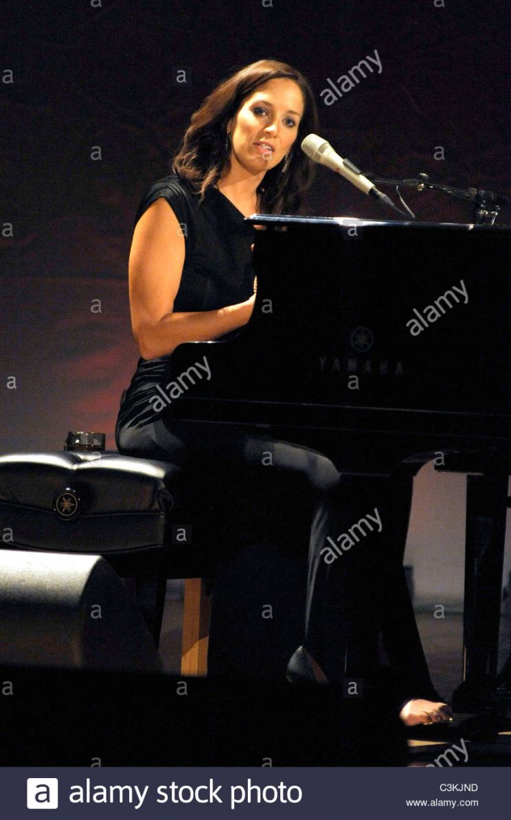 Chantal Kreviazuk