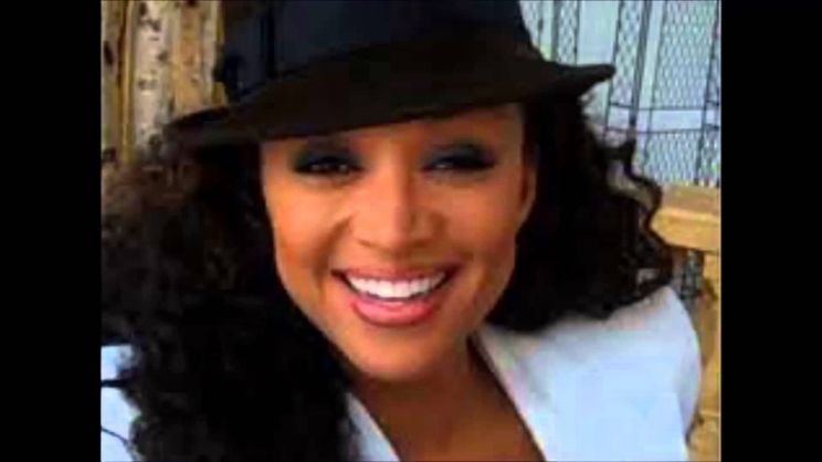 Chante Moore