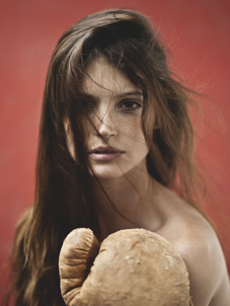 Charlbi Dean Kriek