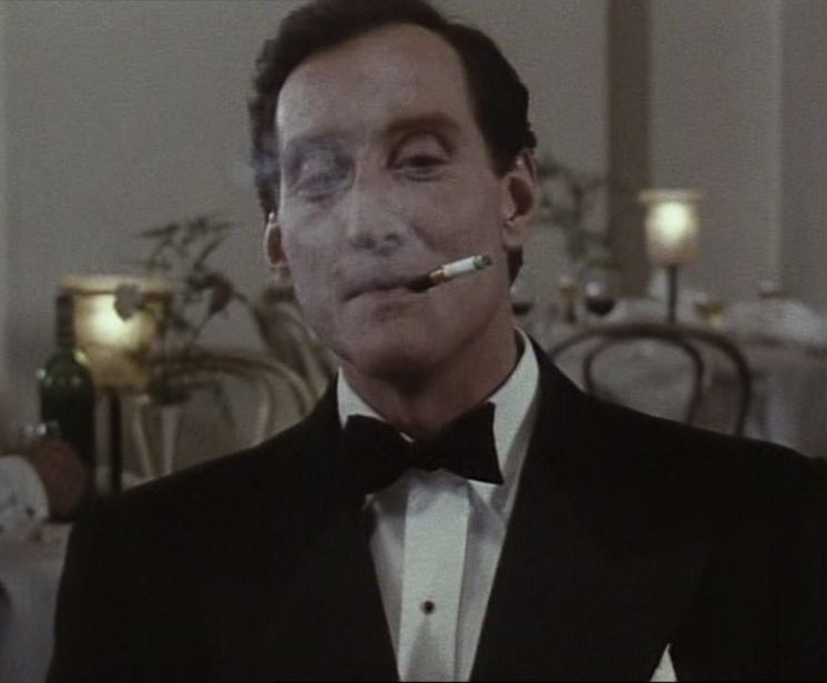 Charles Dance