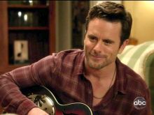 Charles Esten