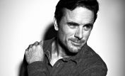 Charles Esten