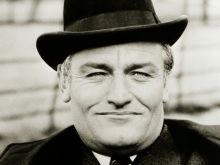 Charles Gray