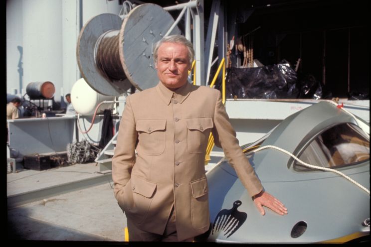 Charles Gray