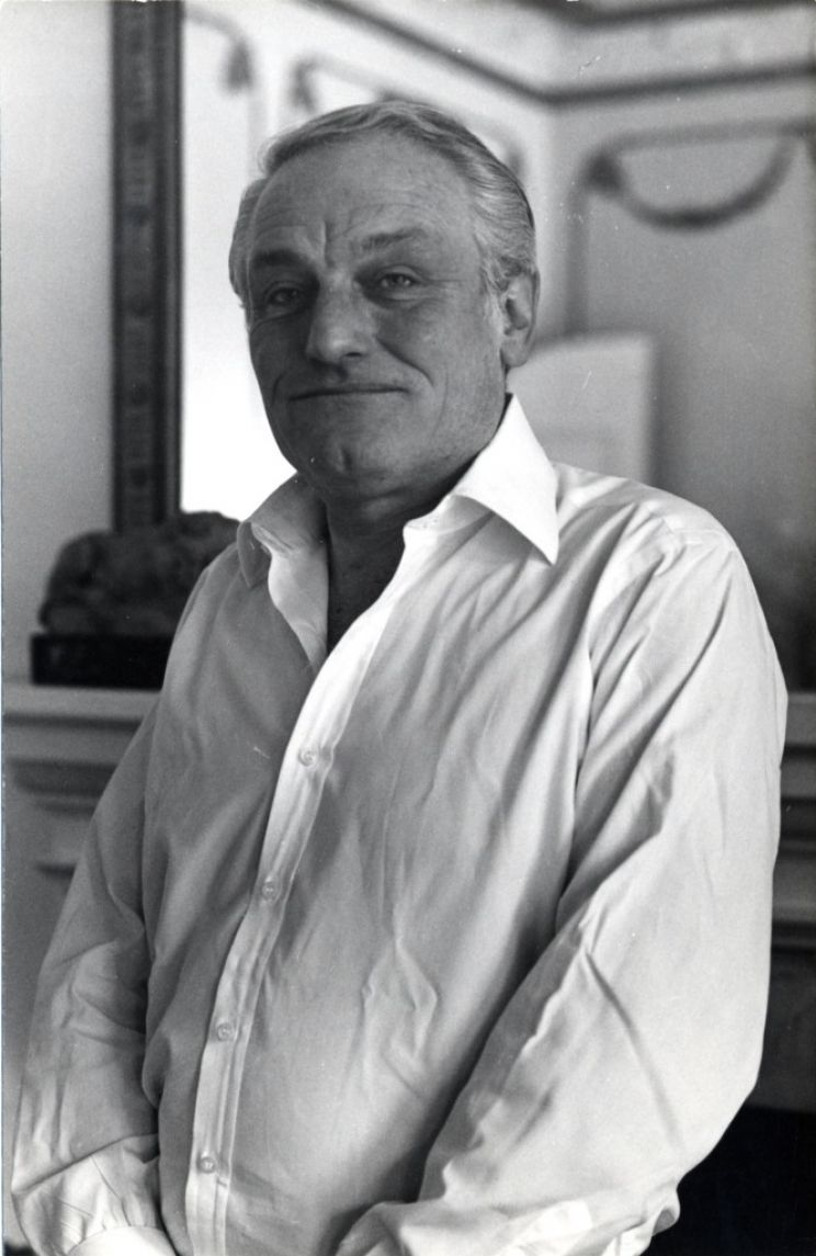 Charles Gray