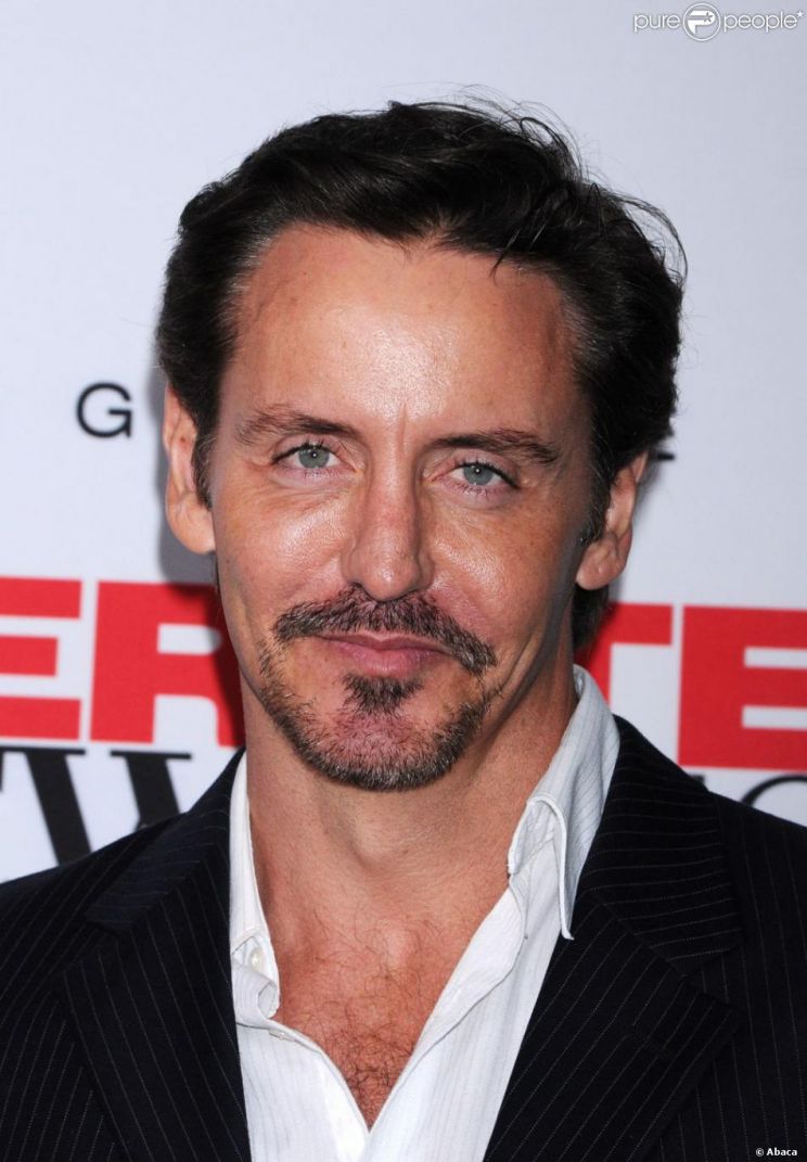 Charles Mesure