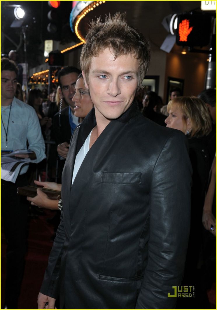 Charlie Bewley