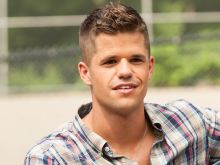 Charlie Carver