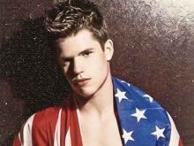 Charlie Carver