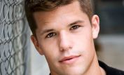 Charlie Carver