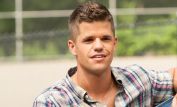 Charlie Carver