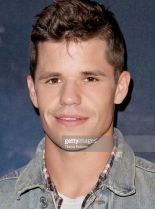 Charlie Carver