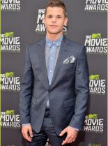Charlie Carver photo