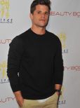 Charlie Carver