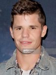 Charlie Carver