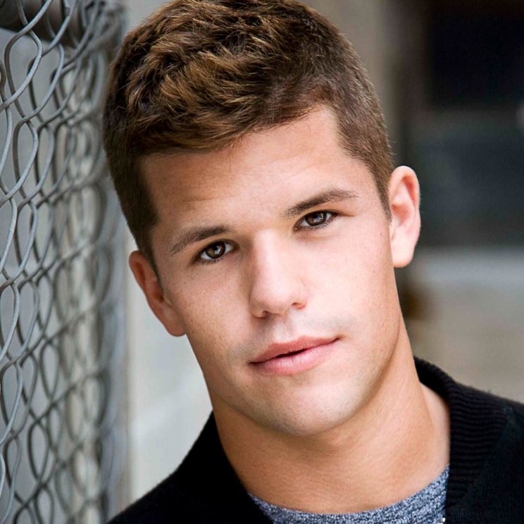 Charlie Carver