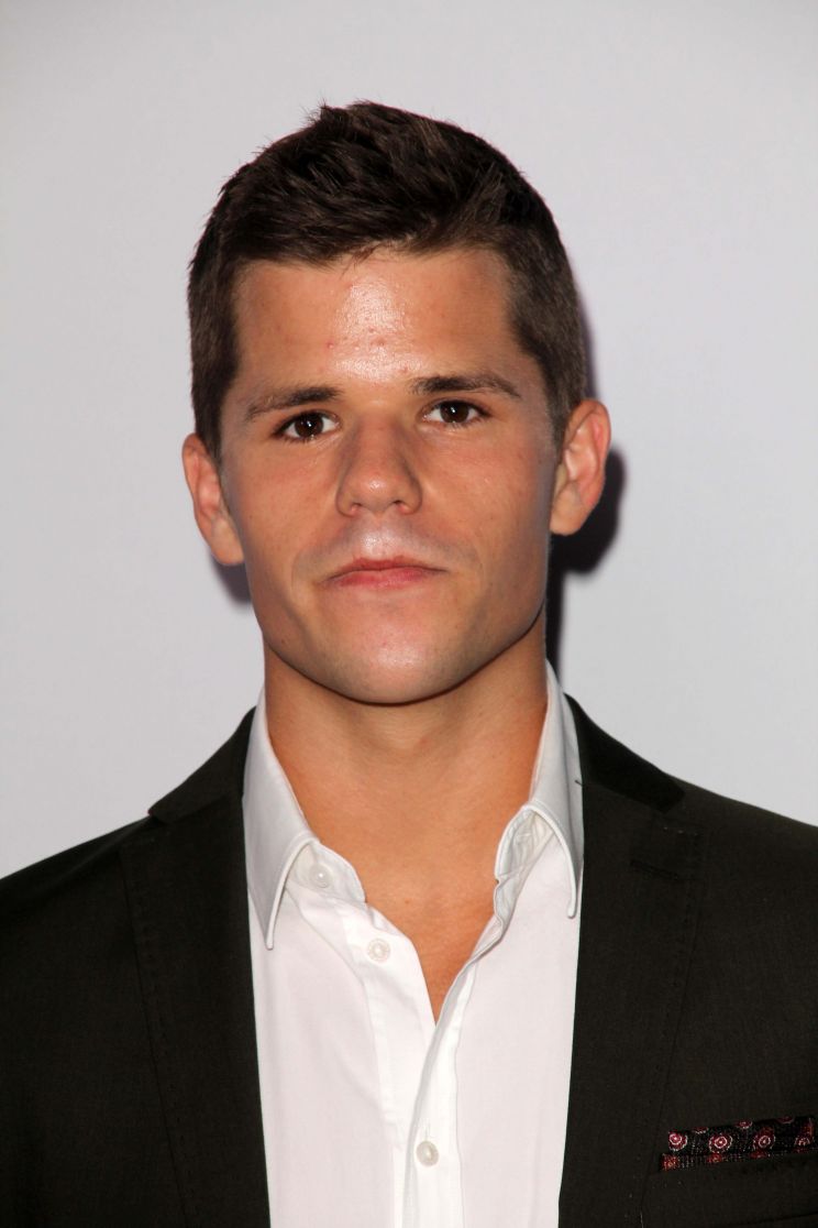 Charlie Carver