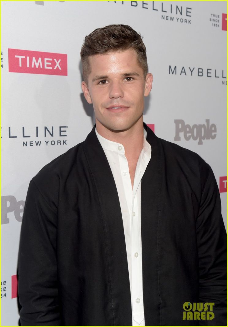 Charlie Carver