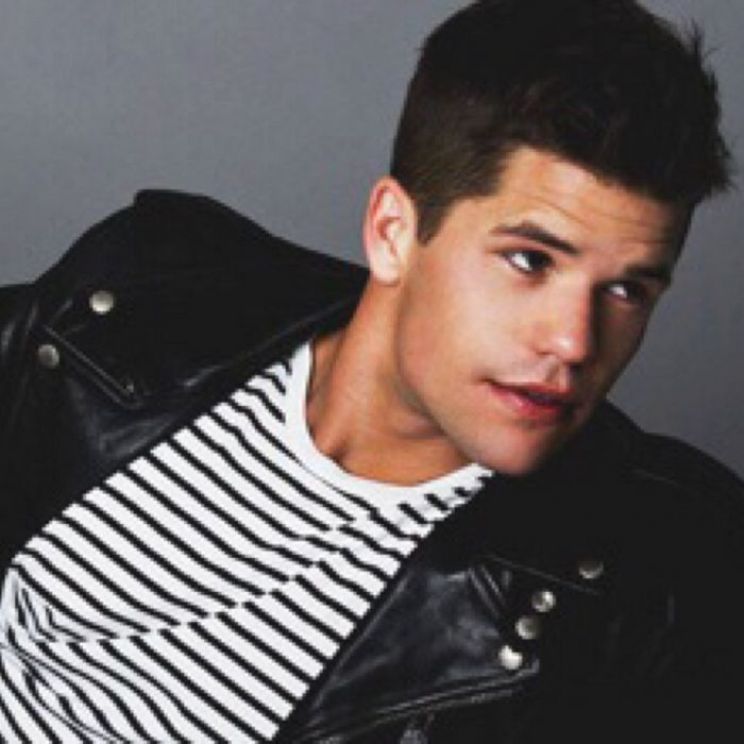 Charlie Carver