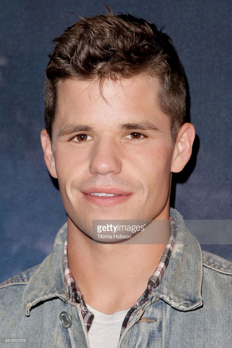 Charlie Carver