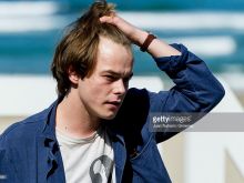 Charlie Heaton