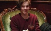 Charlie Heaton