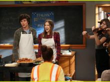 Charlie McDermott