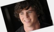 Charlie McDermott