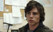 Charlie McDermott